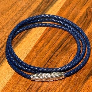 David Yurman Chevron triple wrap, Dark Blue Leather Bracelet 7 3/4 inches